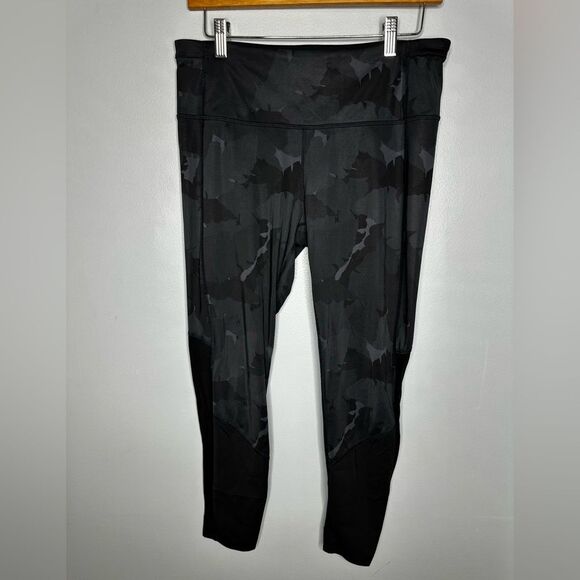 Lululemon All You Need Tight *Full-On Luxtreme Blue Black Camo Sz 10 - Picture 2 of 3